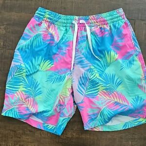 Chubbies Vibrant Tropical Leaf Print Swim Trunks XXL With 5.5in Inseam Pink Blue